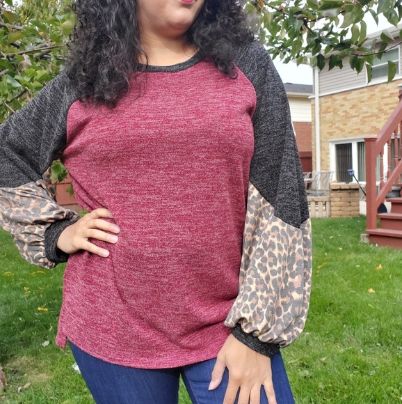Leopard Poet Knit Sleeve Top - Picture 4 of 4